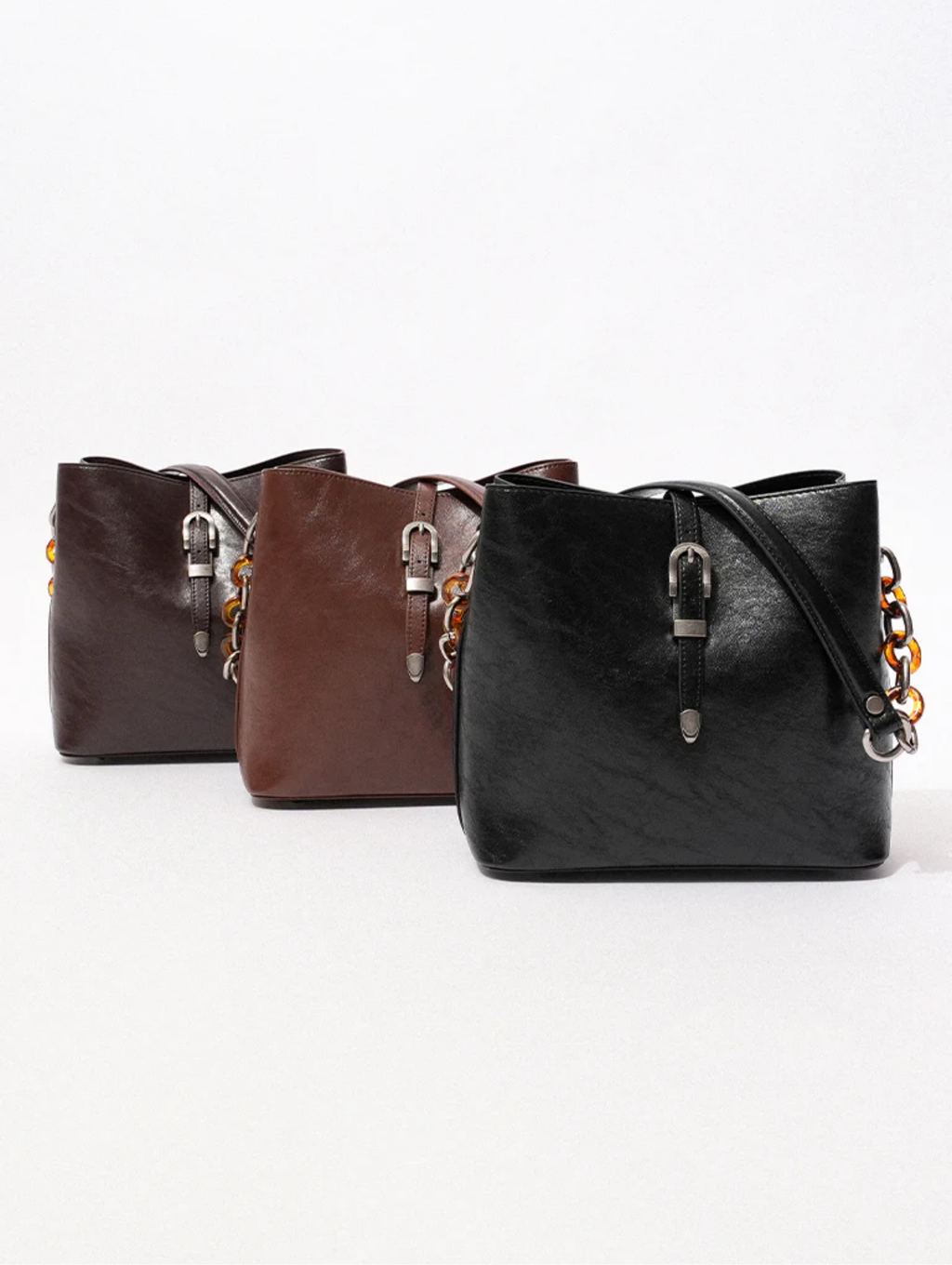 The Fifth Avenue Bucket Bag (Truffle)