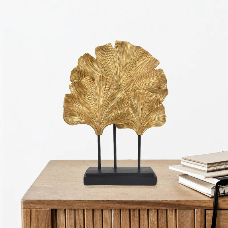 Meridian Leaf Cluster Centerpiece