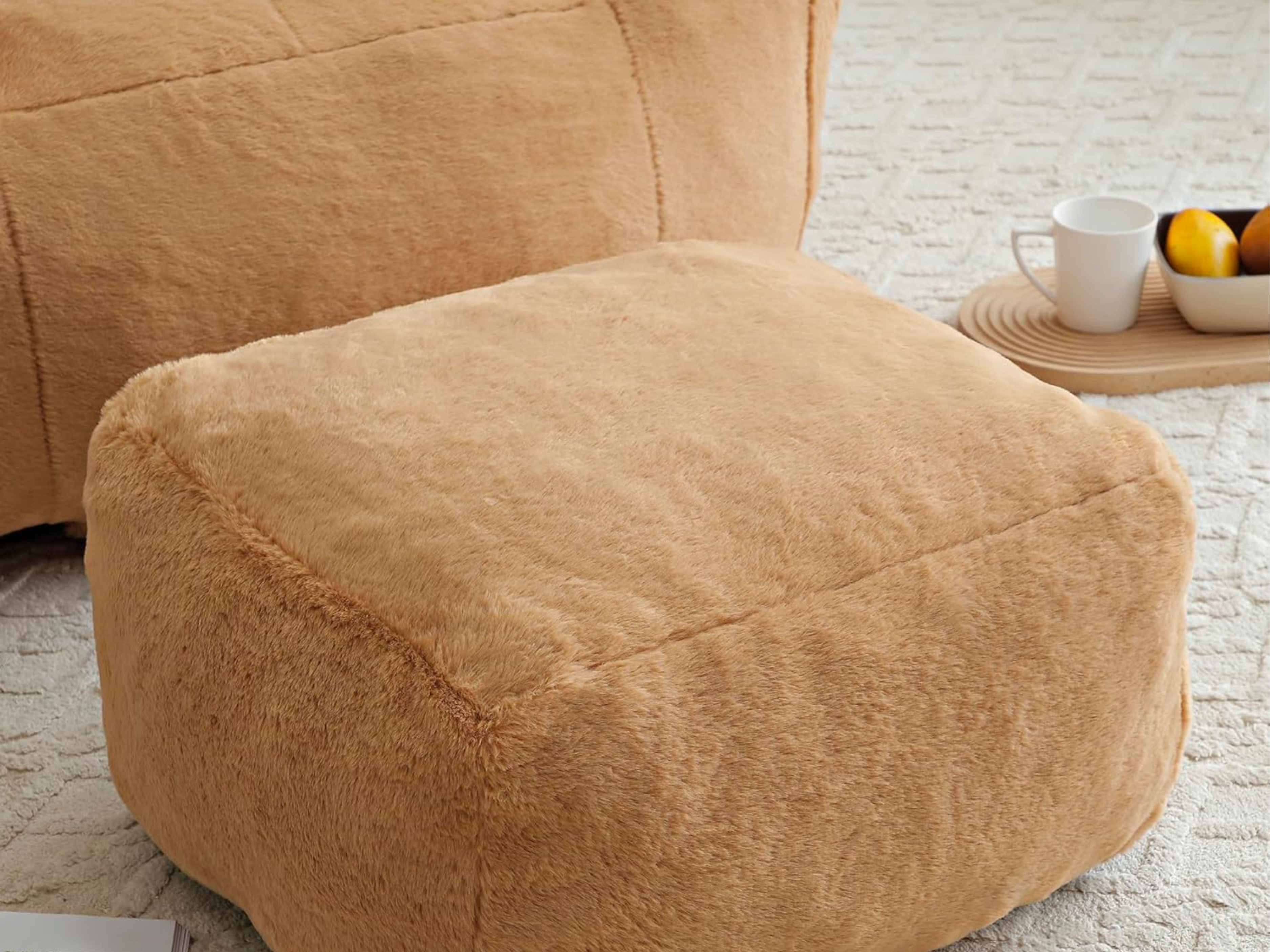 The Curve Pod Lounge